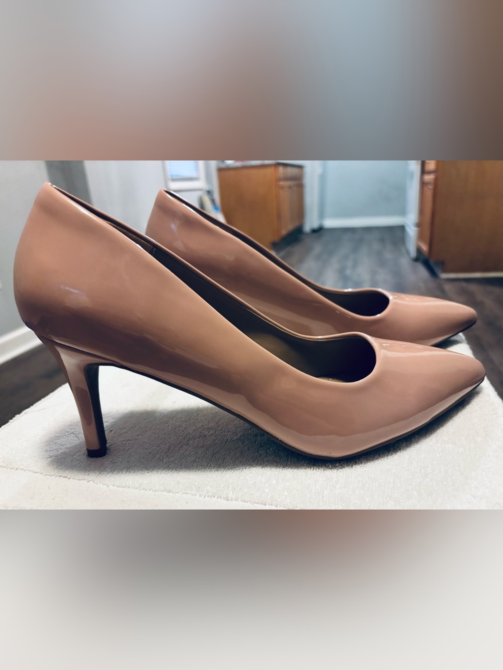Brand New Heels By DREAM PAIRS - Size 11 - Heel Height 3 Inches - Box 76